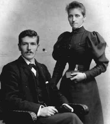 10_30_28.jpg - William & Mary Rodger Circa 1910. Eldest brother of my great grandfather - Red Head, Died aged 85