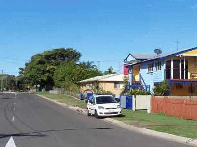 Hervey-Bay-street_2.jpg